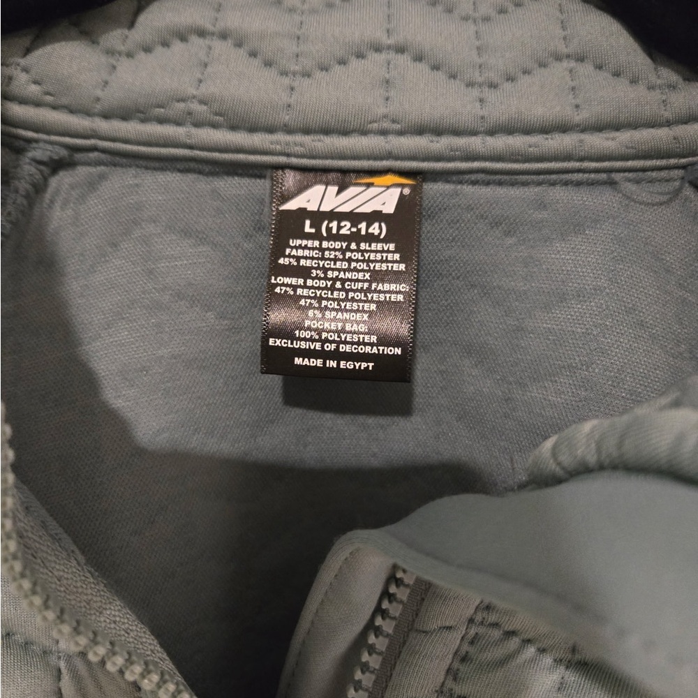 Avia Quilted Full-Zip Jacket in Sage Green - Picture 4 of 4